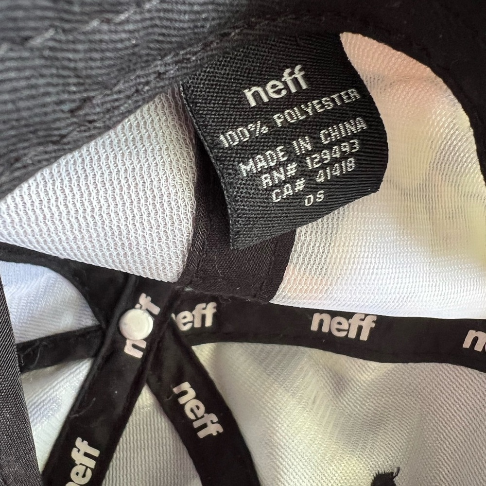Floral Black Cap by Fresh Neff Company, EUC, one size fits all - Picture 4 of 5